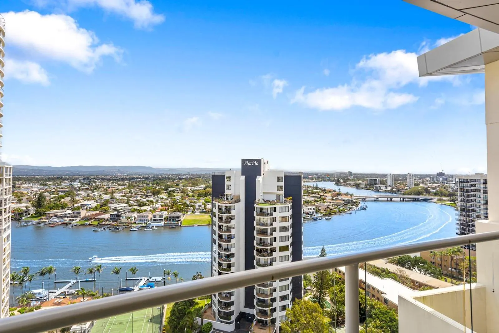 Wings Penthouse Sleeps 10 - Optimise Bnb Gold Coast 0*,  Avustralya