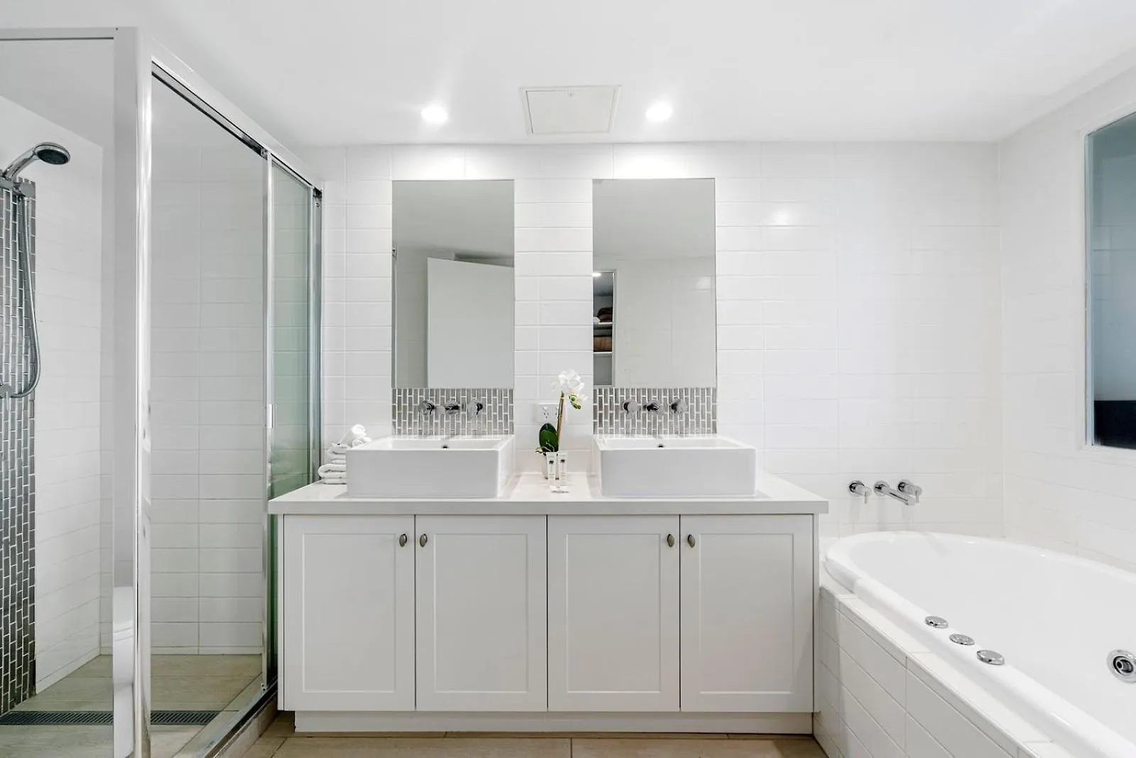 Wings Penthouse Sleeps 10 - Optimise Bnb Gold Coast Apartman