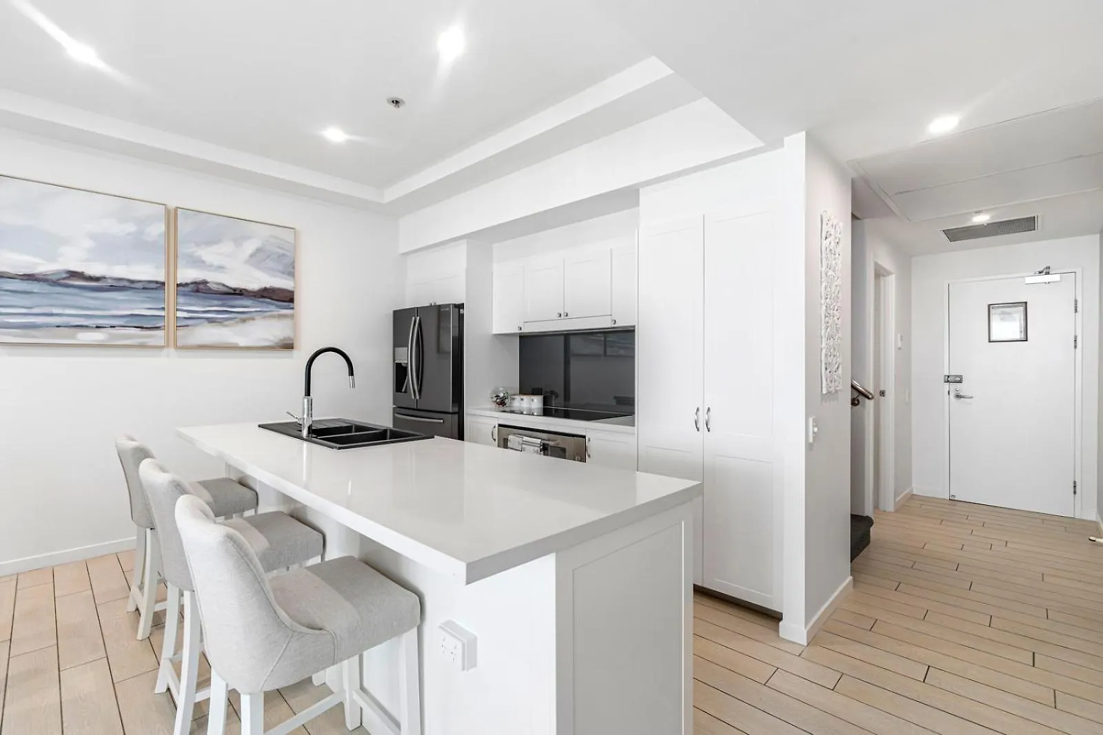 Wings Penthouse Sleeps 10 - Optimise Bnb Gold Coast