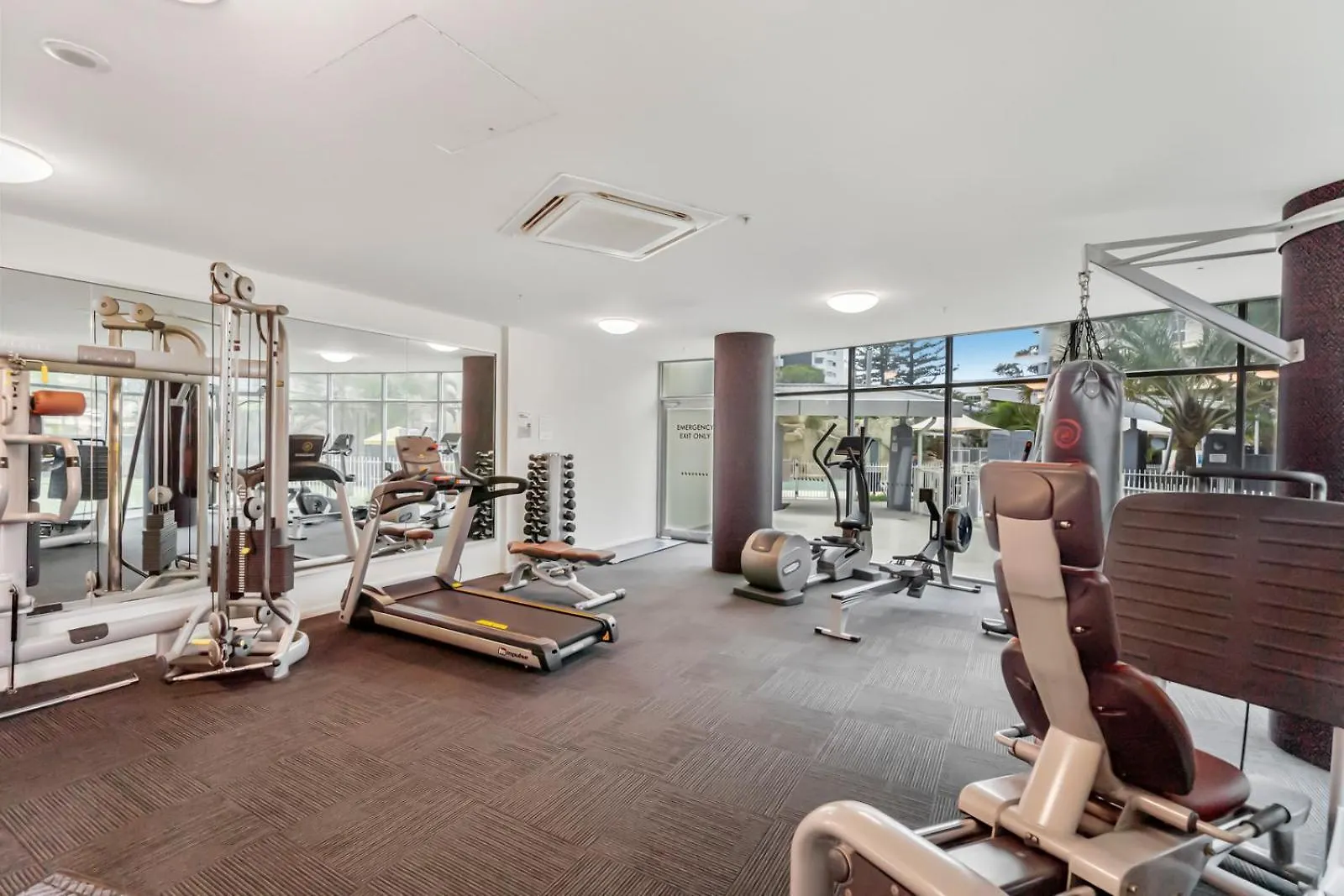 Wings Penthouse Sleeps 10 - Optimise Bnb Gold Coast Apartman